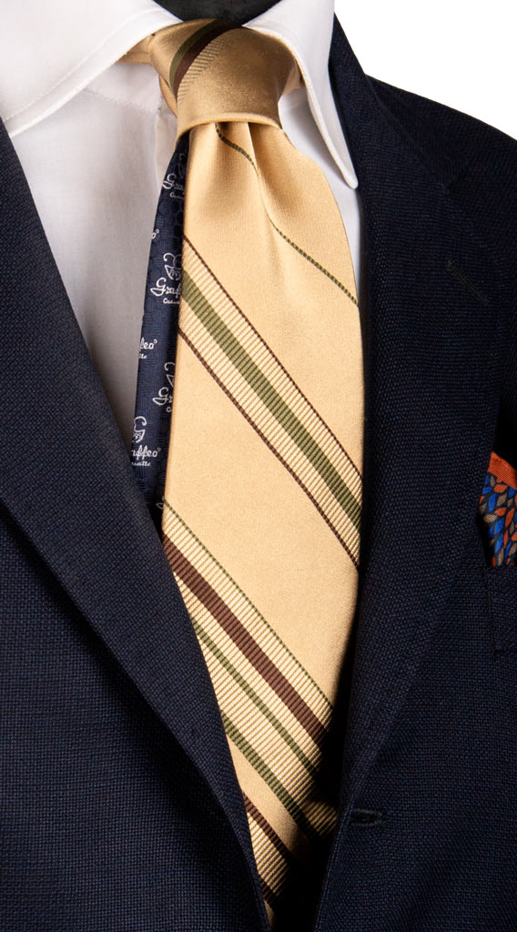 Cravatta Regimental di Seta Beige con Righe Marroni Verdi Made in Italy Graffeo Cravatte