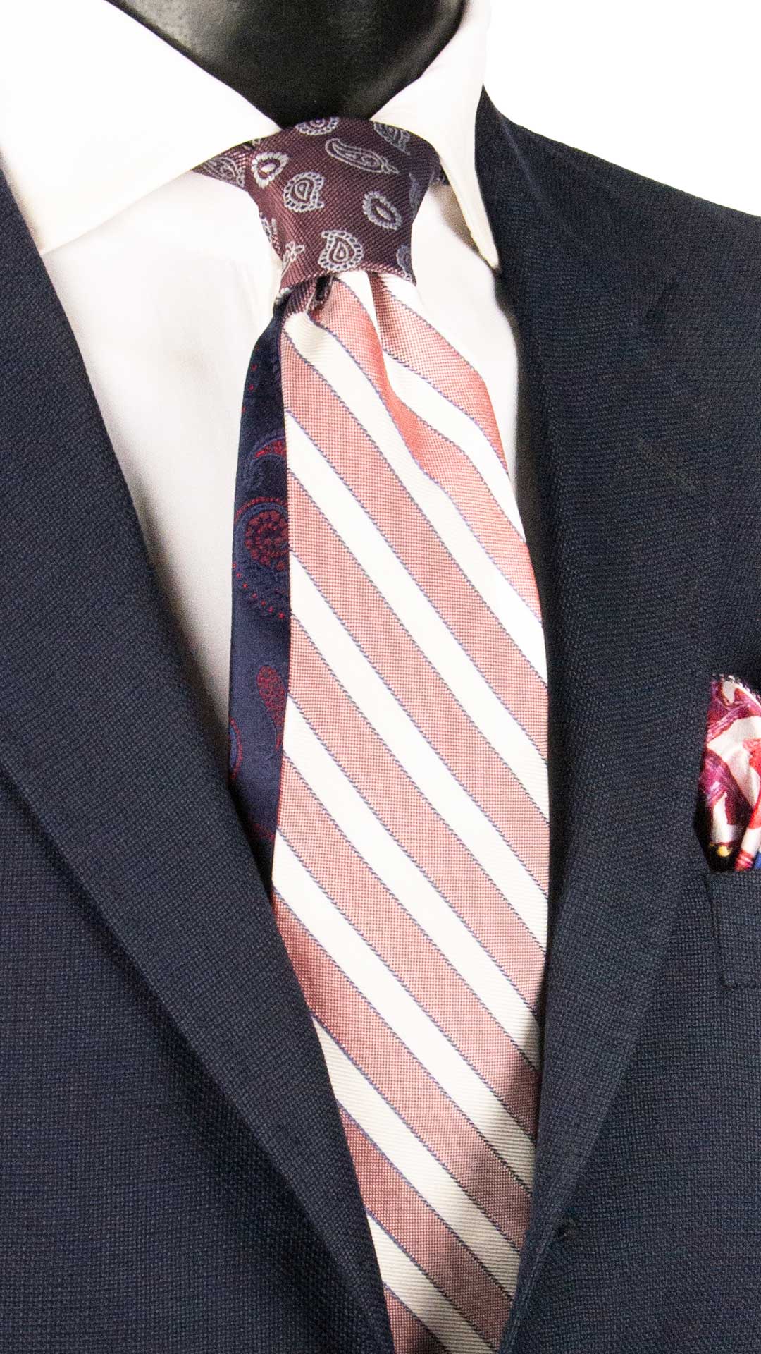 Cravatta Regimental di Seta Bianca Avio Rosso Mattone Nodo in Contrasto Vinaccia Paisley Grigio Argento N3330 Graffeo Cravatte Made in Italy 