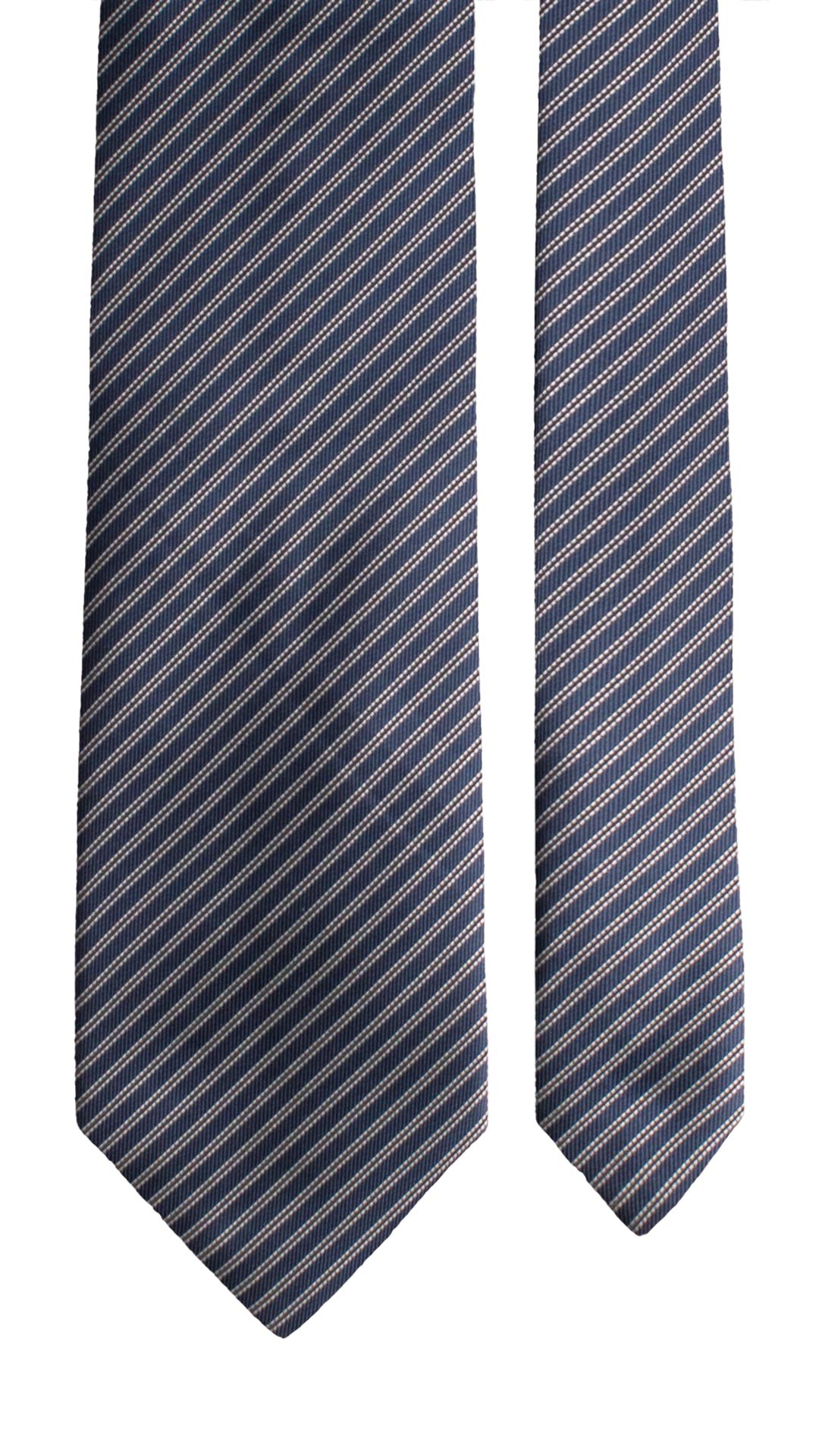 Cravatta Regimental di Seta Blu Navy con Righe Blu Notte Bianche 2154 Graffeo Cravatte Made in Italy Pala