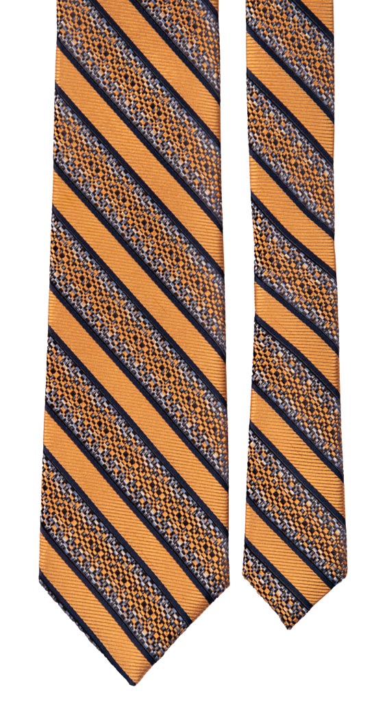 Cravatta Regimental di Seta Color Bronzo con Righe Blu Celeste AN6895 Pala
