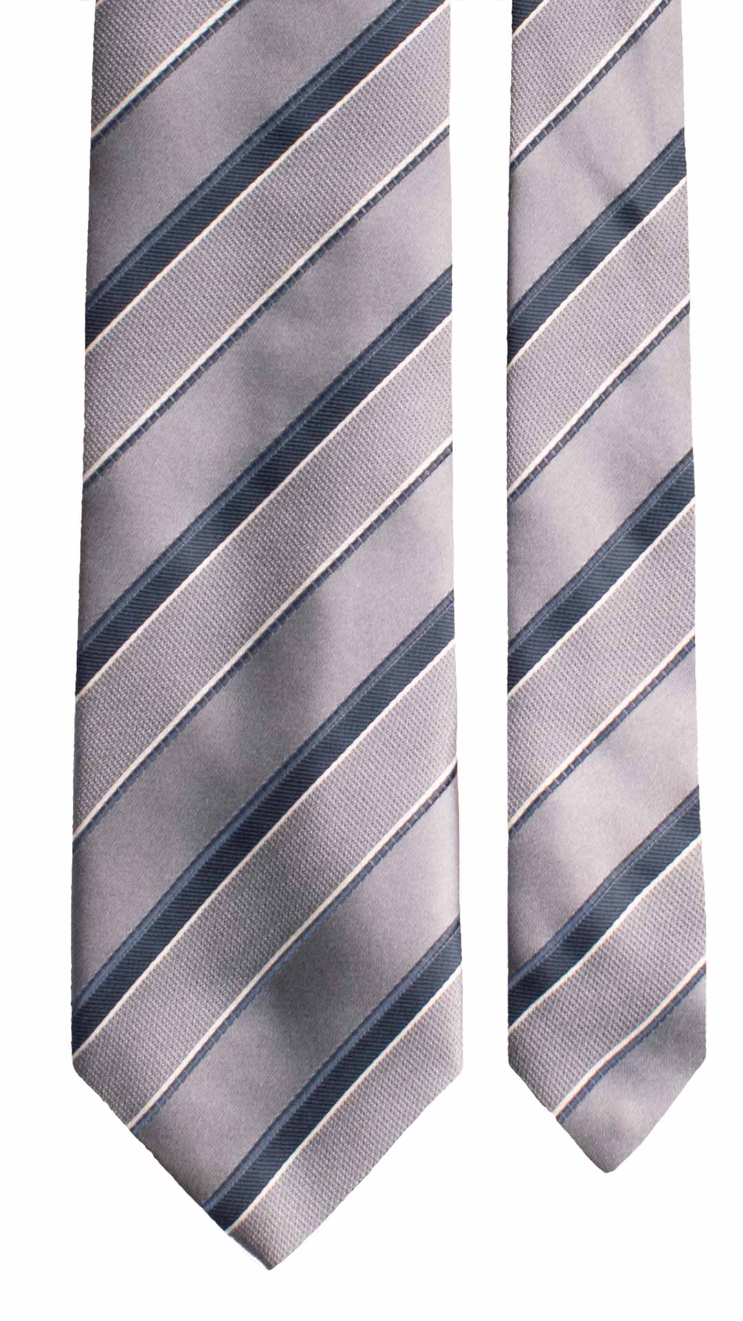 Cravatta Regimental di Seta Grigia con Righe Blu Bianche 1959 Graffeo Cravatte Made in Italy Pala