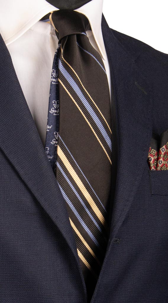 Cravatta Regimental di Seta Nera con Righe Blu Avio Beige 6867 Made in Italy Graffeo Cravatte