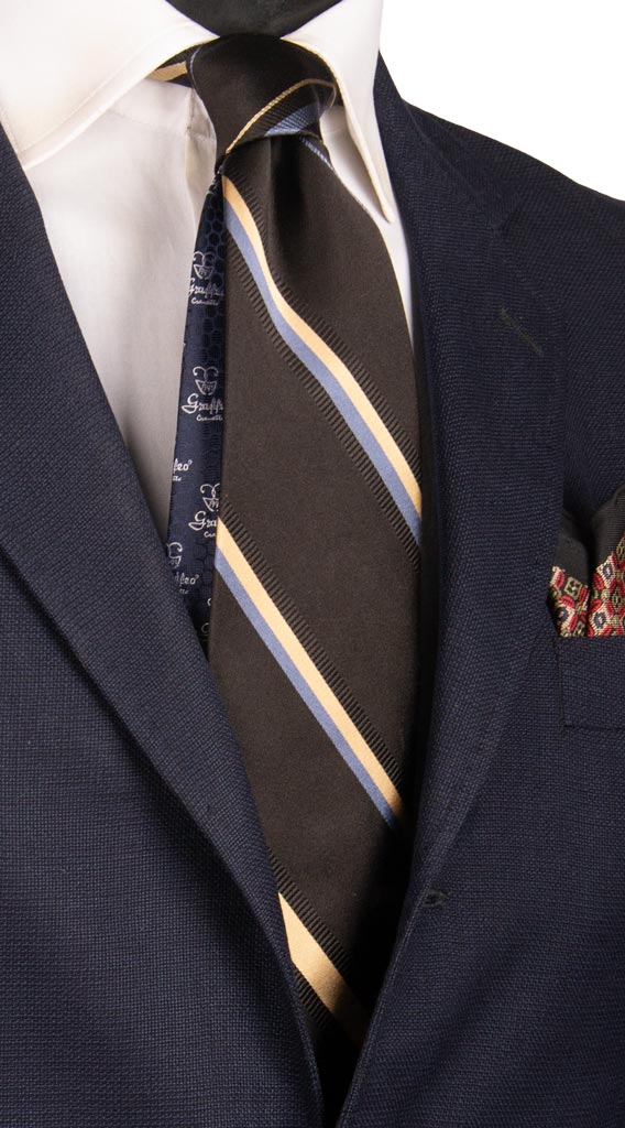 Cravatta Regimental di Seta Nera con Righe Blu Avio Beige 6870 Made in italy Graffeo Cravatte