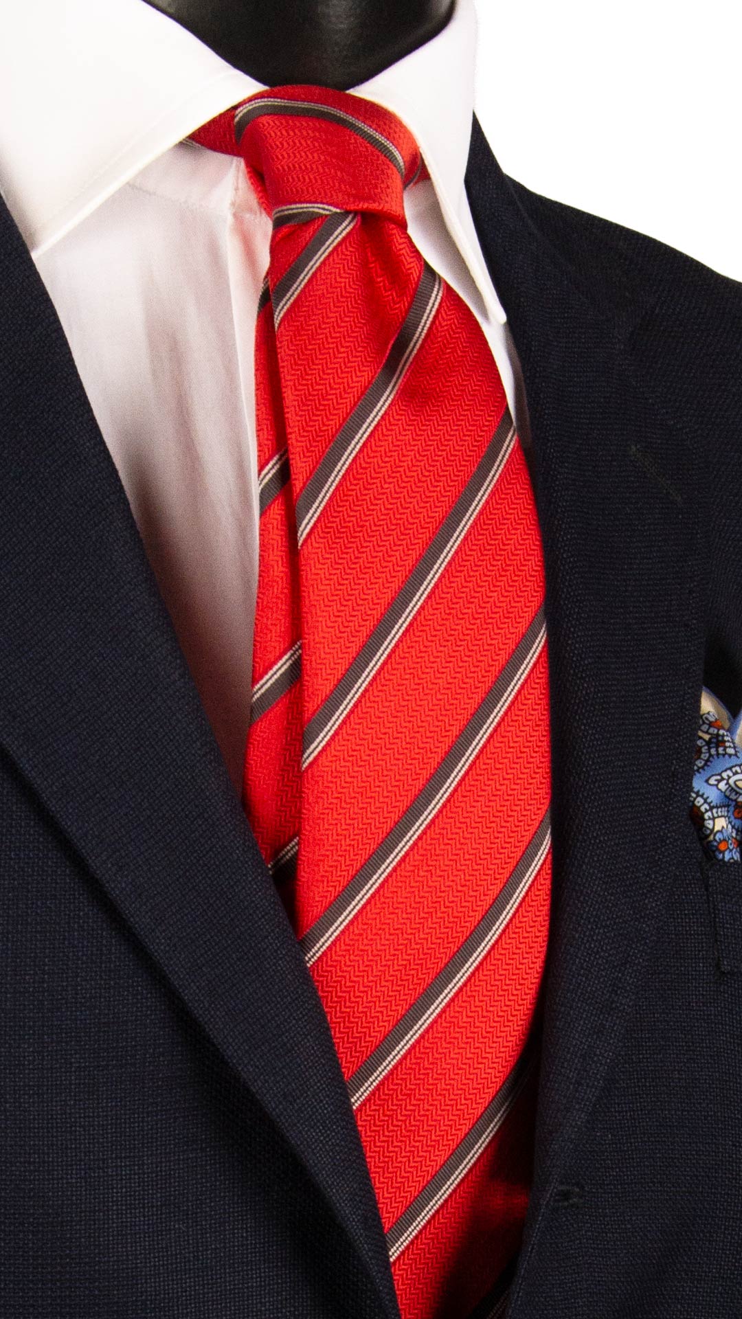 Cravatta Regimental di Seta Rossa con Righe Grigio Scuro Grigio Chiaro 7348 Graffeo Cravatte Made in Italy