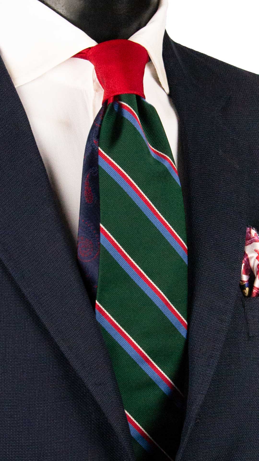 Cravatta Regimental di Seta Verde con Righe Azzurre Rosse Bianche Nodo in Contrasto Rosso Tinta Unita N3335 Graffeo Cravatte Made in Italy