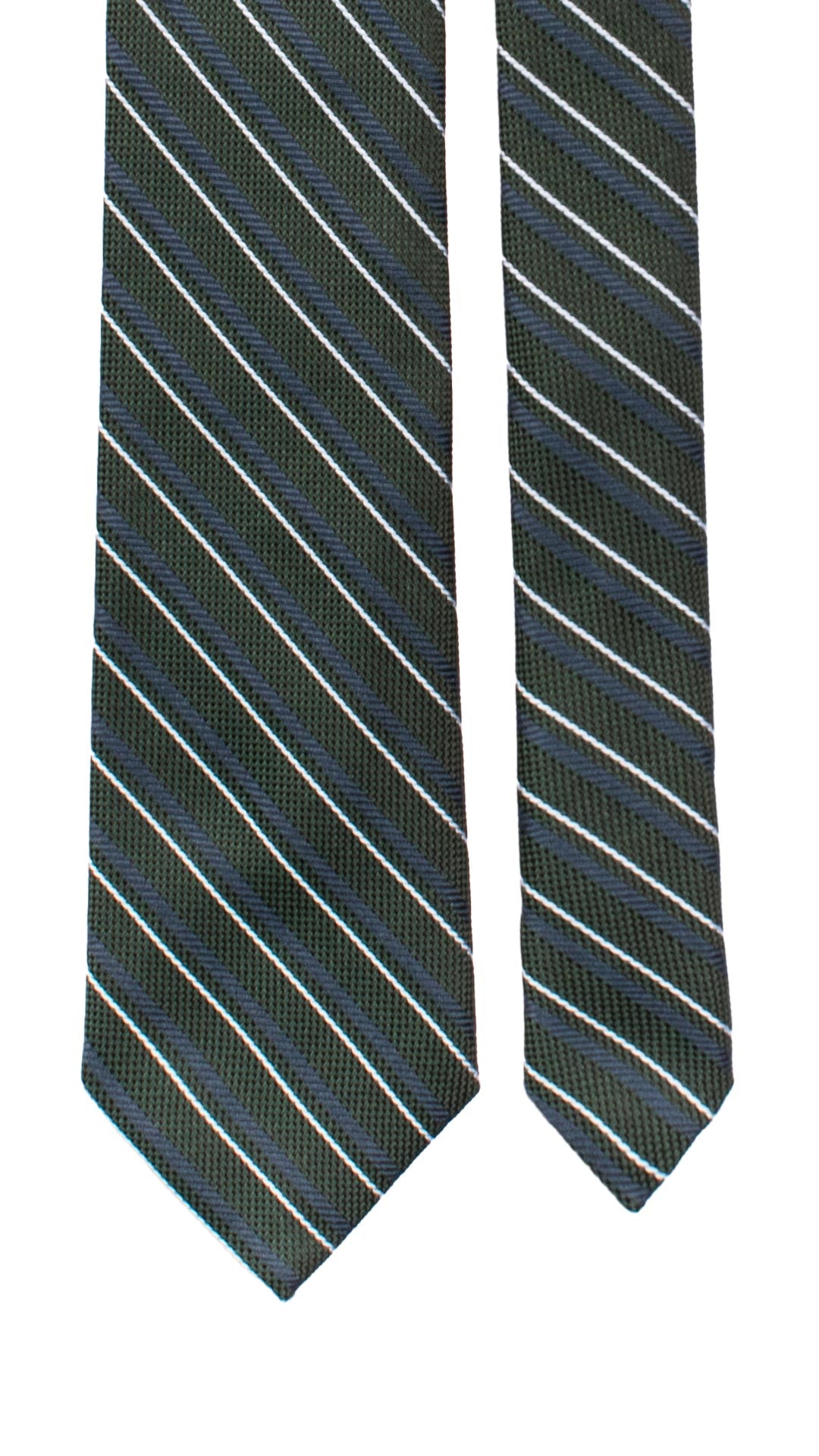 Cravatta Regimental di Seta Verde con Righe Bianche Blu 7476 Made in Italy Graffeo Cravatte Pala