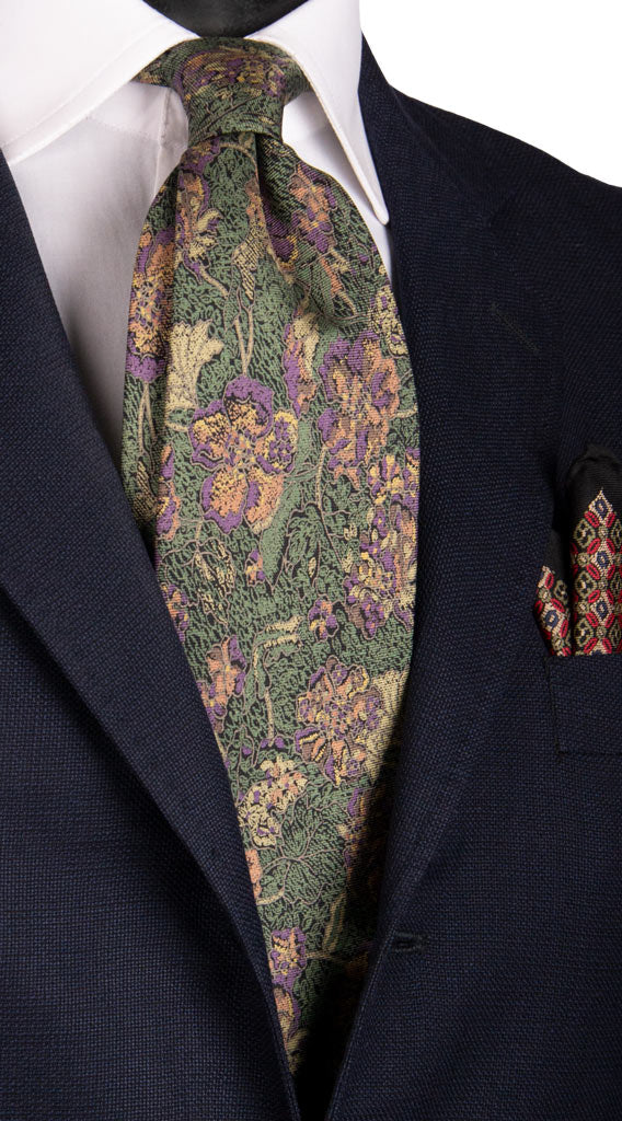 Cravatta Vintage in Twill di Seta Verde a Fiori Lilla Made in Italy Graffeo Cravatte