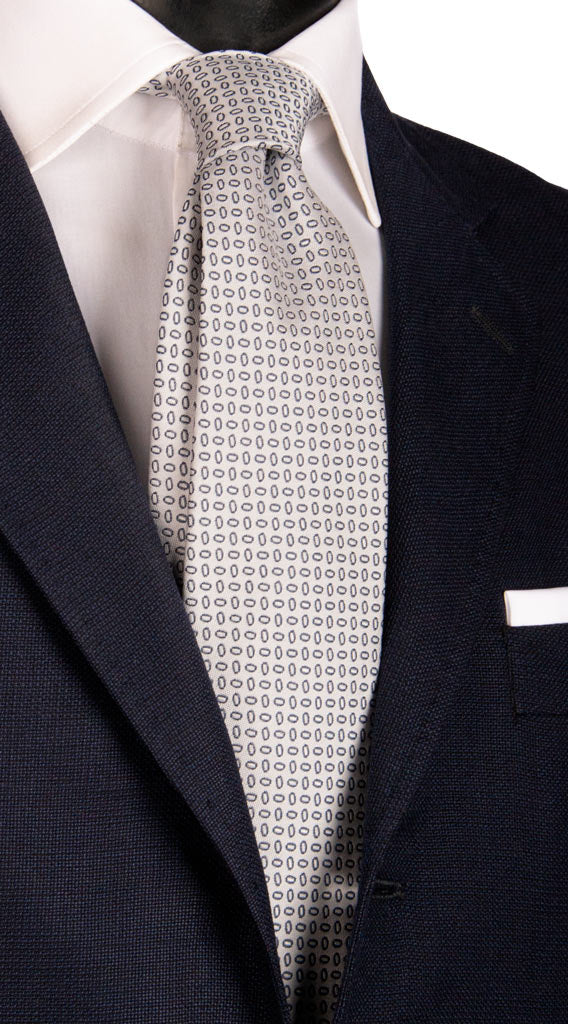 Cravatta da Cerimonia di Seta Bianco Perla Fantasia Blu Made in Italy Graffeo Cravatte