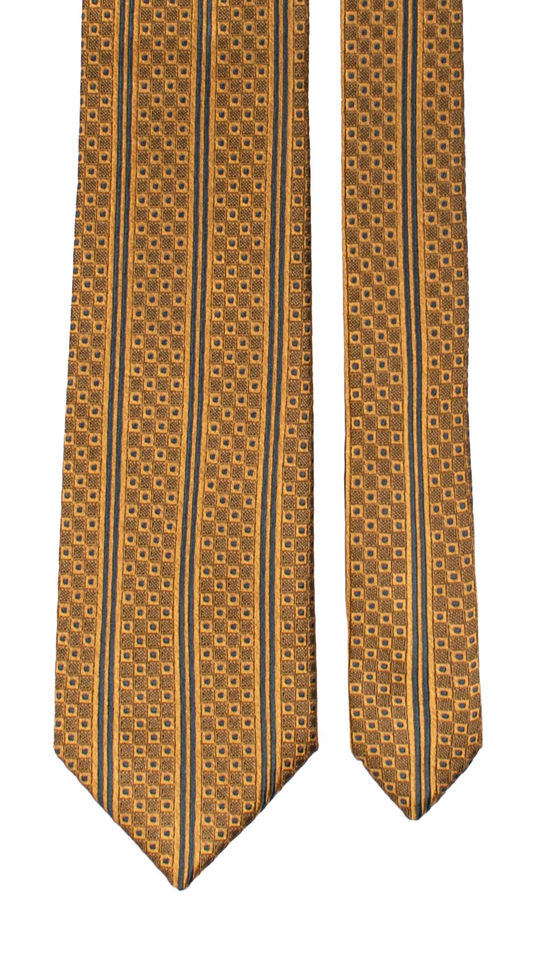 Cravatta di Seta Ruggine Blu con Righe Verticali 7169 Graffeo Cravatte Made in Italy Pala