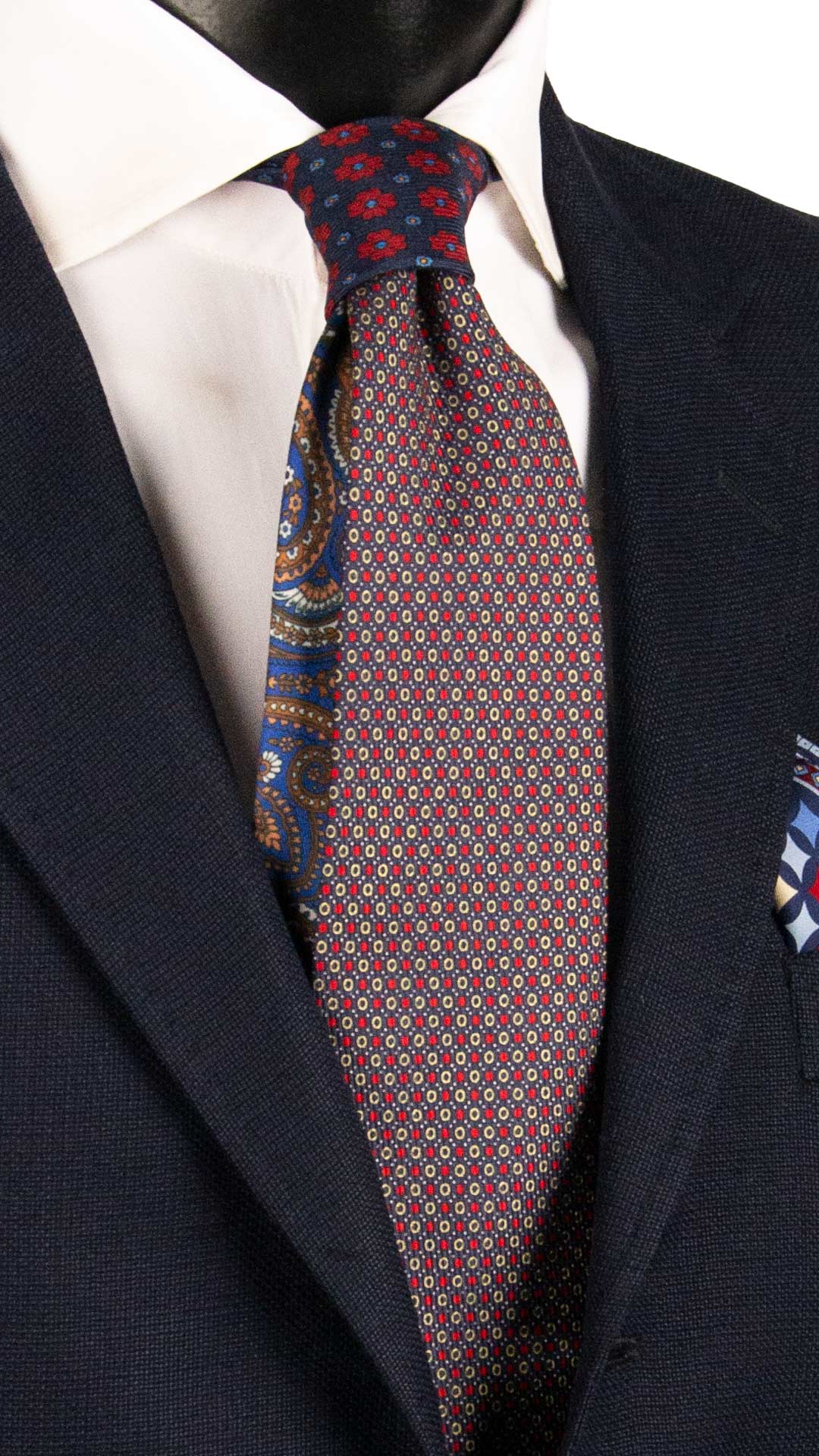 Cravatta in Saia di Seta Blu Fantasia Multicolor Nodo in Contrasto Blu a Fiori Rossi Bluette Arancioni N3249 Made in Italy Graffeo Cravatte