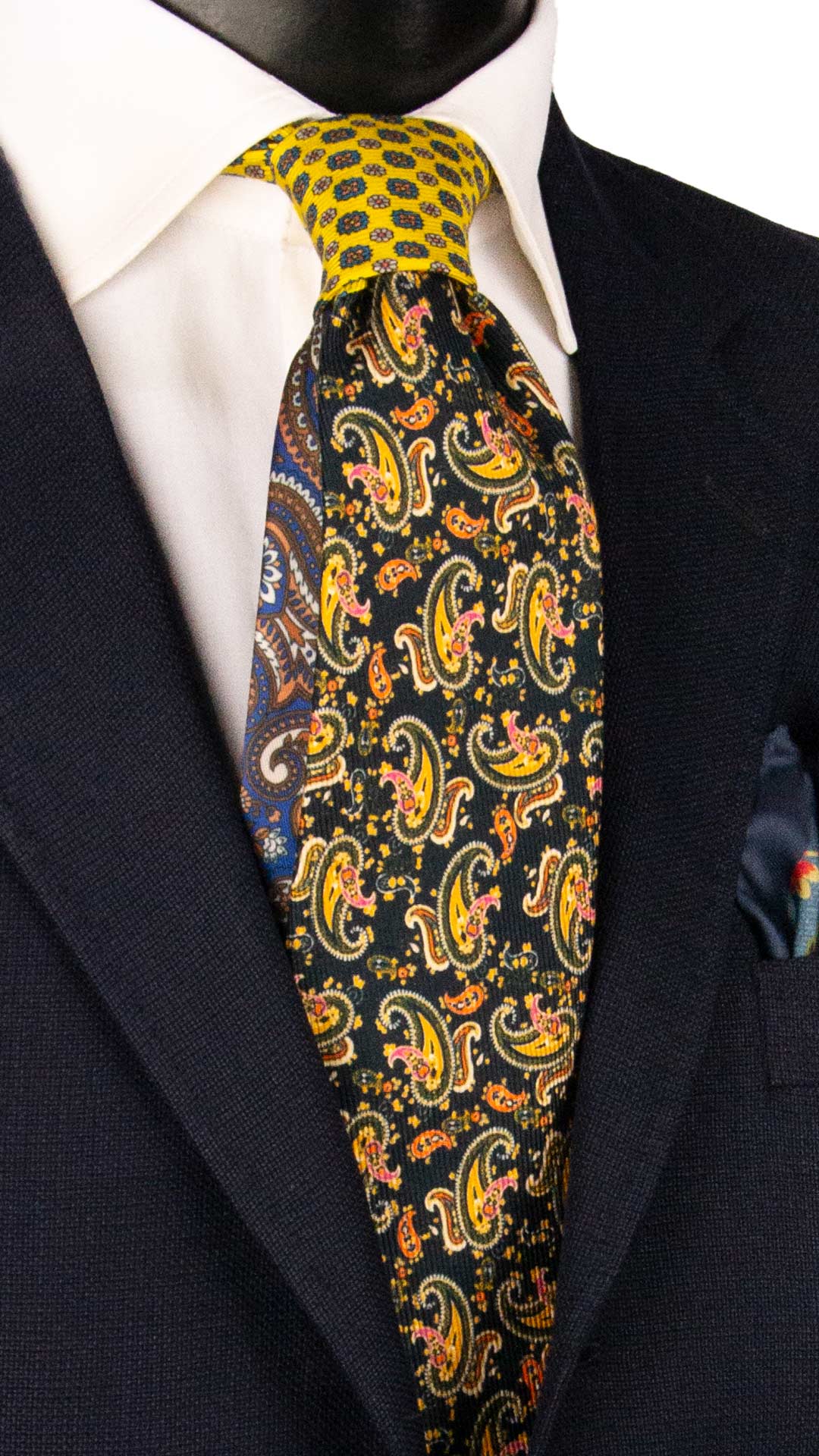 Cravatta in Saia di Seta Blu Notte Paisley Multicolor Nodo in Contrasto Giallo a Fiori Arancioni Blu Petrolio Grigi N3494 Made in Italy Graffeo Cravatte