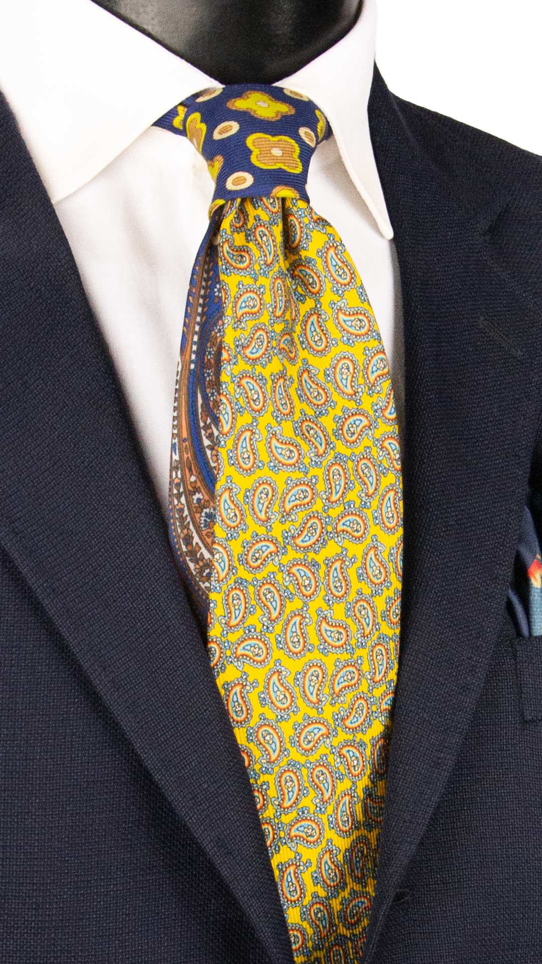 Cravatta in Saia di Seta Gialla Paisley Multicolor Nodo in Contrasto Indaco Fantasia Beige Giallo Fluo Crema N3478 Made in Italy Graffeo Cravatte