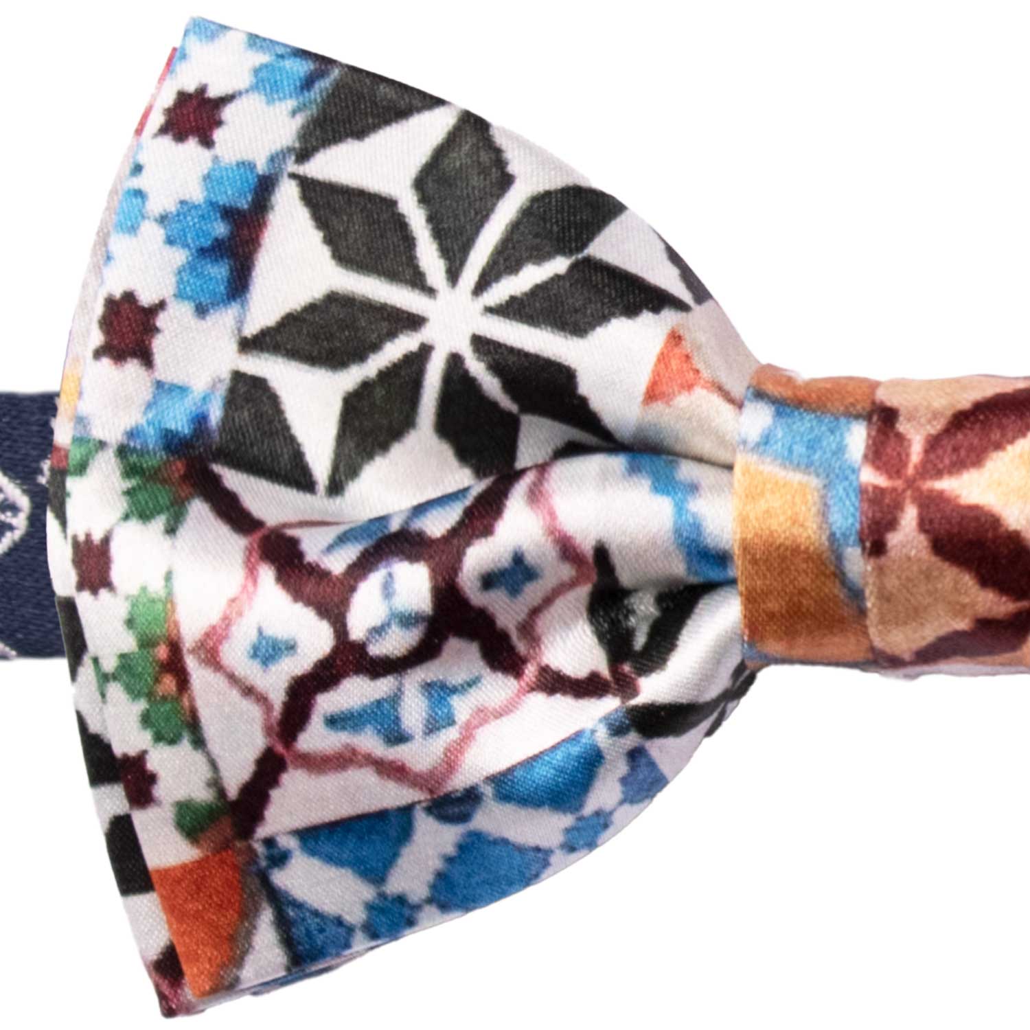 Papillon Annodato Siciliano Stampa di Raso con Maioliche Multicolor PS288 Made in Italy Graffeo Cravatte Dettaglio
