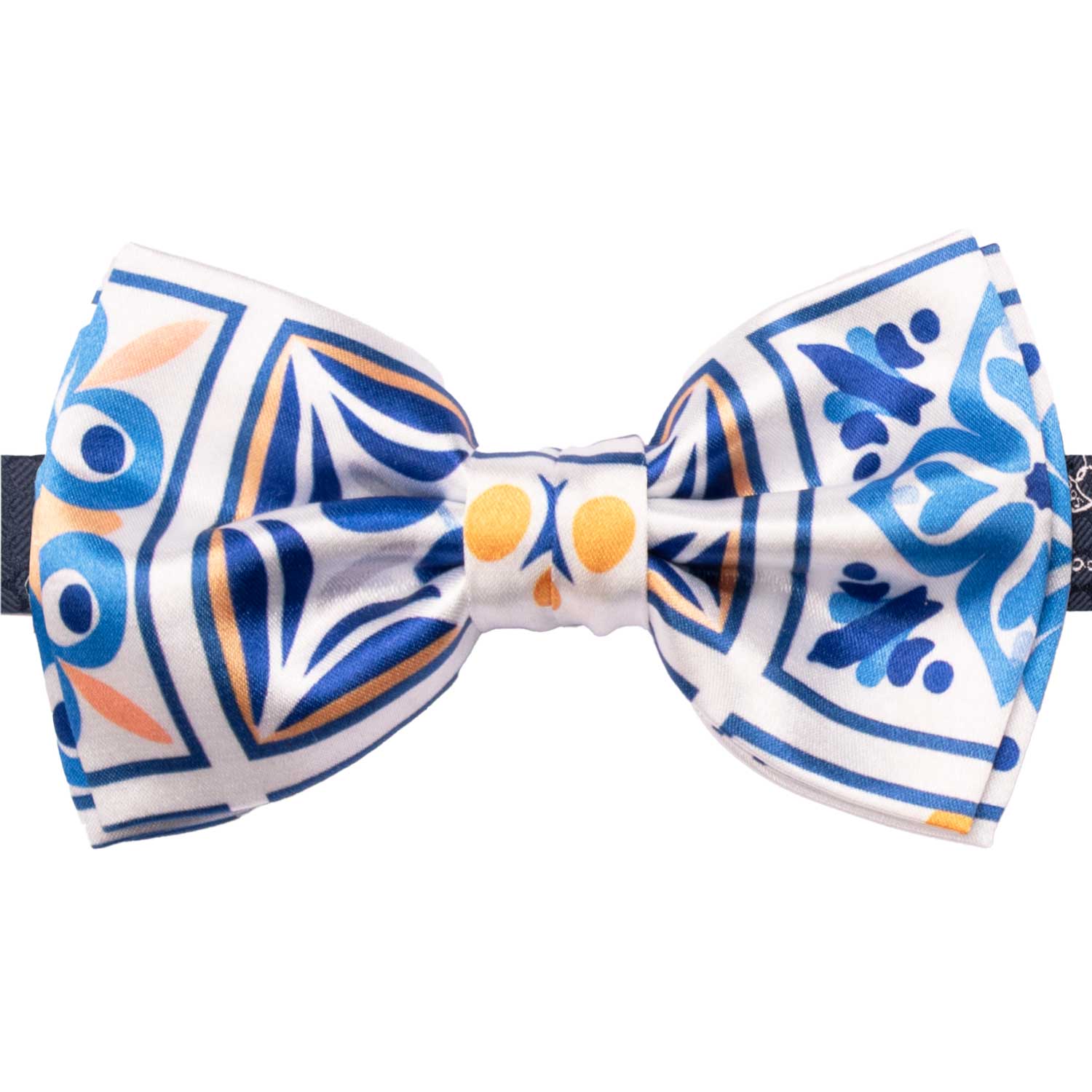 Papillon Annodato Siciliano Stampa di Raso Bianco con Maioliche Giallo Ocra Blu PS306 Made In Italy Graffeo Cravatte