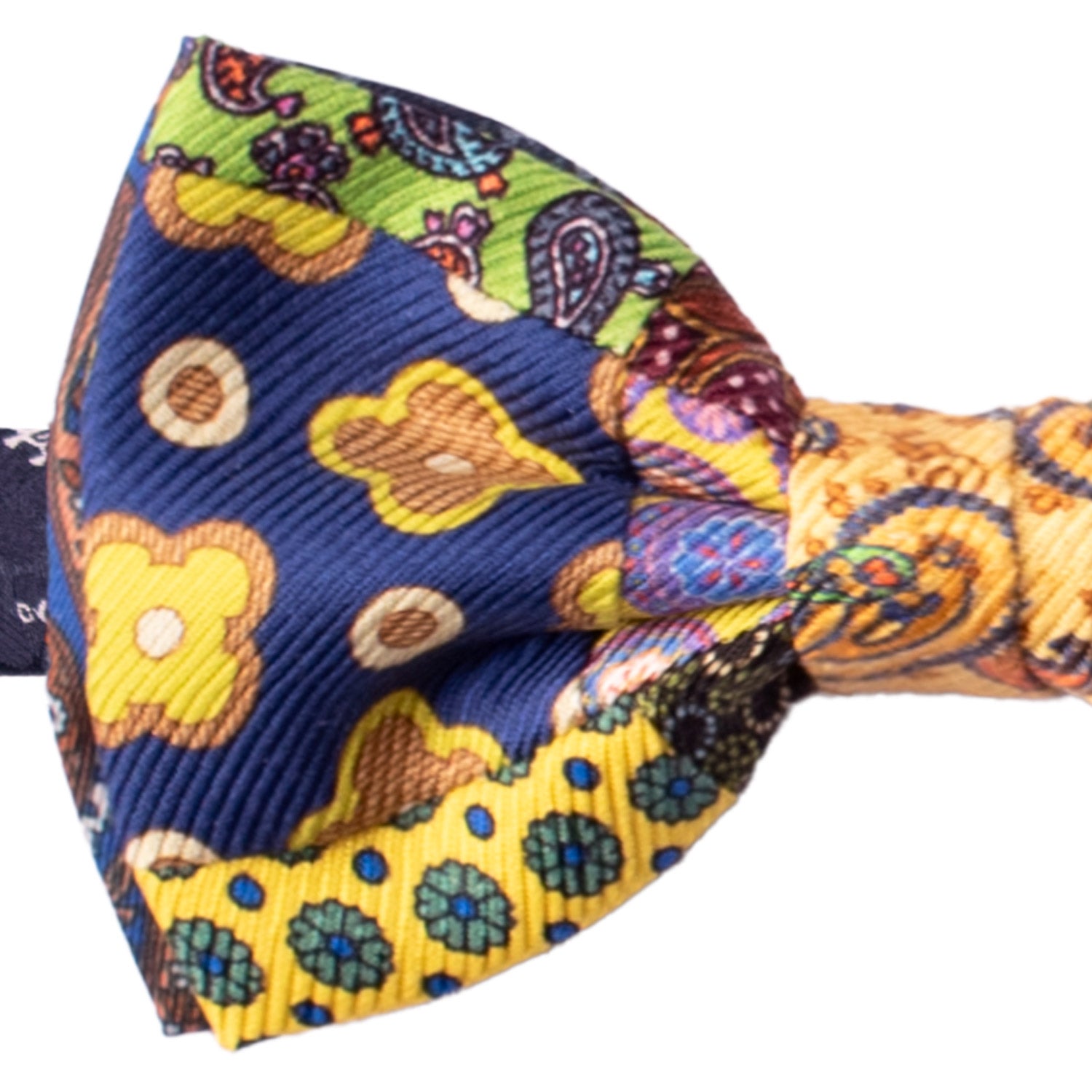 Papillon Annodato Vintage Patchwork Stampa di Seta Fantasia Multicolor PATCH1134 Made in Italy Graffeo Cravatte Dettaglio