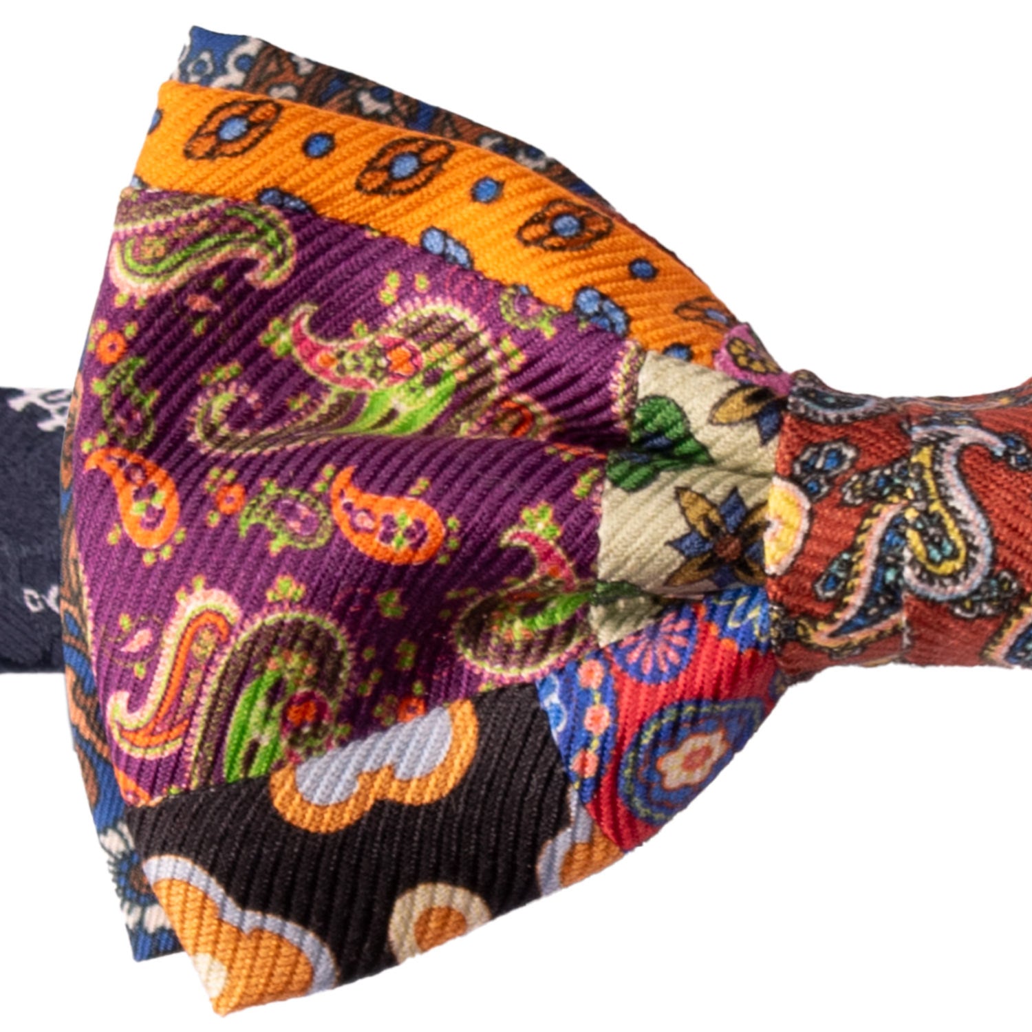 Papillon Annodato Vintage Patchwork Stampa di Seta Fantasia Multicolor PATCH1158 Graffeo Cravatte Made in Italy Dettaglio