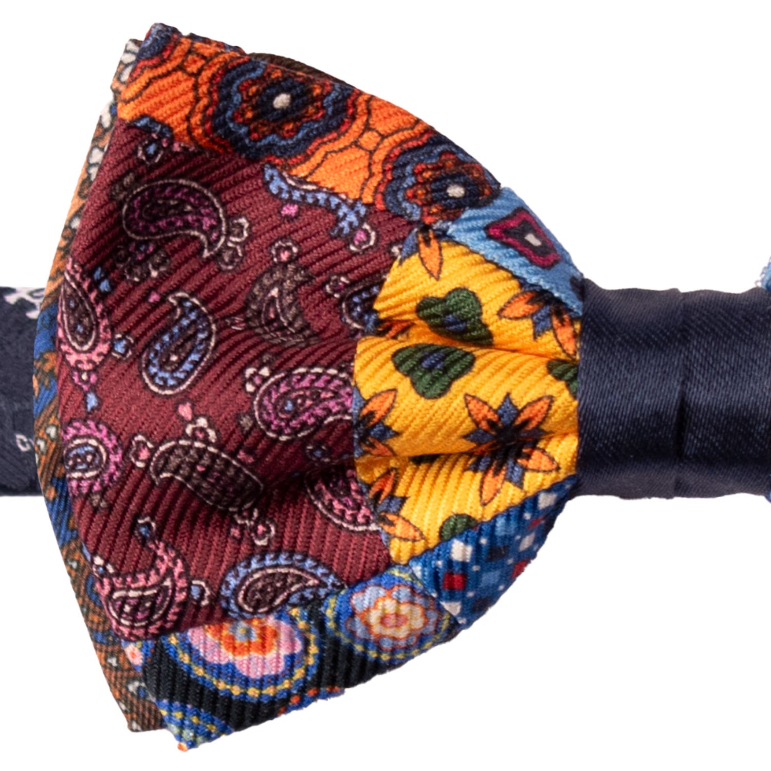 Papillon Annodato Vintage Patchwork Stampa di Seta Fantasia Multicolor PATCH1176 Made in Italy Graffeo Cravatte Dettaglio