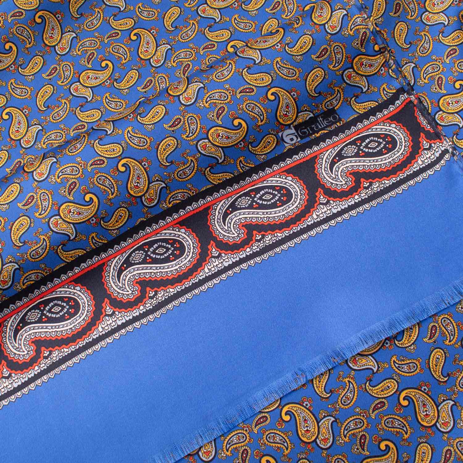 Sciarpa-ad-una-Foglia-di-Seta-Bluette-Paisley-Multicolor-SF29
Dettaglio