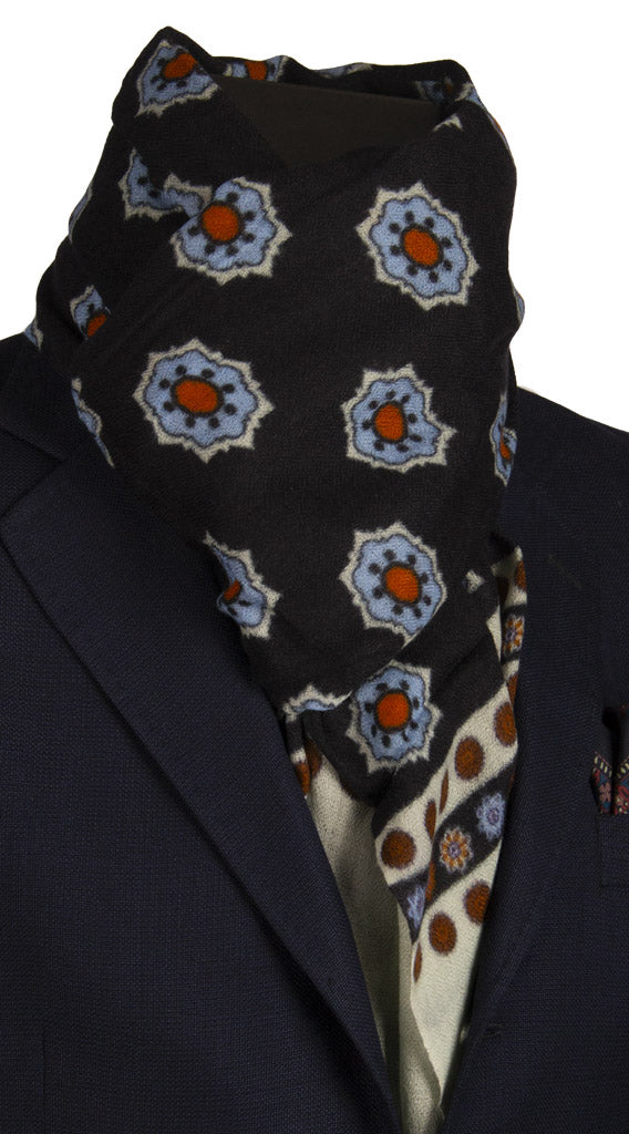Sciarpa Pashmina di Cashmere Nera Medaglioni Celesti Marroni Made in Italy Graffeo Cravatte
