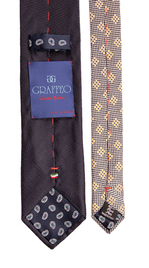 Cravatta Blu Fantasia Tono su Tono Nodo a Contrasto a Quadri Blu Verde Rosso Bianco Made in Italy Graffeo Cravatte Pala