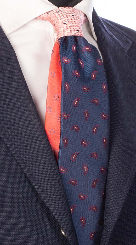 Cravatta Blu Paisley Rosso Beige Nodo in Contrasto Rosa Rosso Corallo Pois Blu Made in Italy Graffeo Cravatte