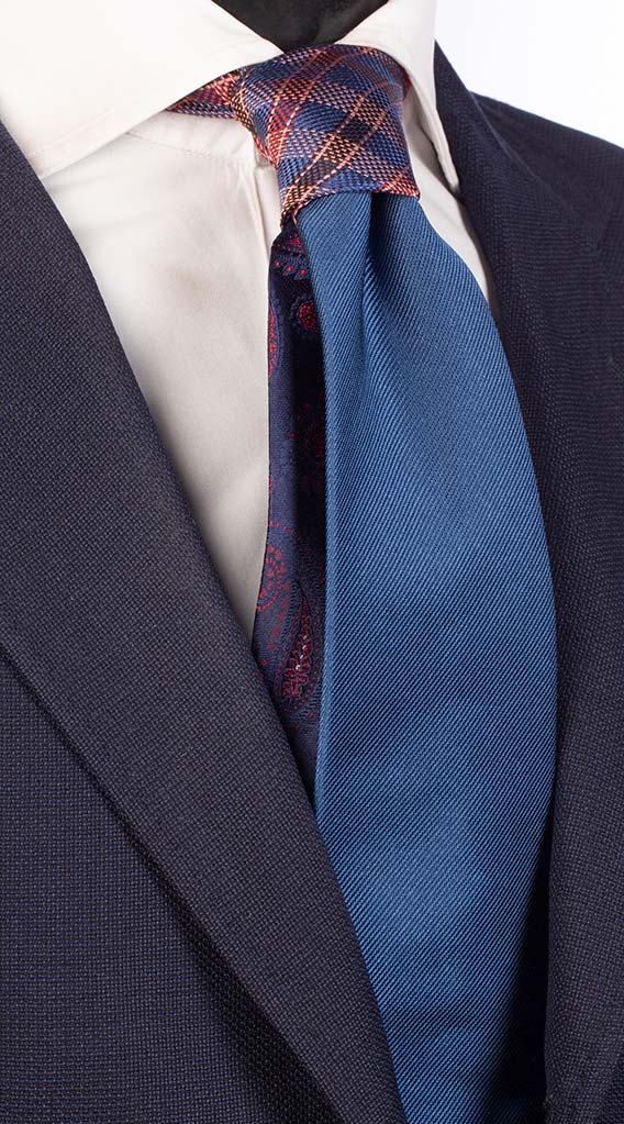 Cravatta Bluette Tinta Unita Nodo in Contrasto a Quadri Bluette Rosa Bordeaux Blu Made in Italy Graffeo Cravatte