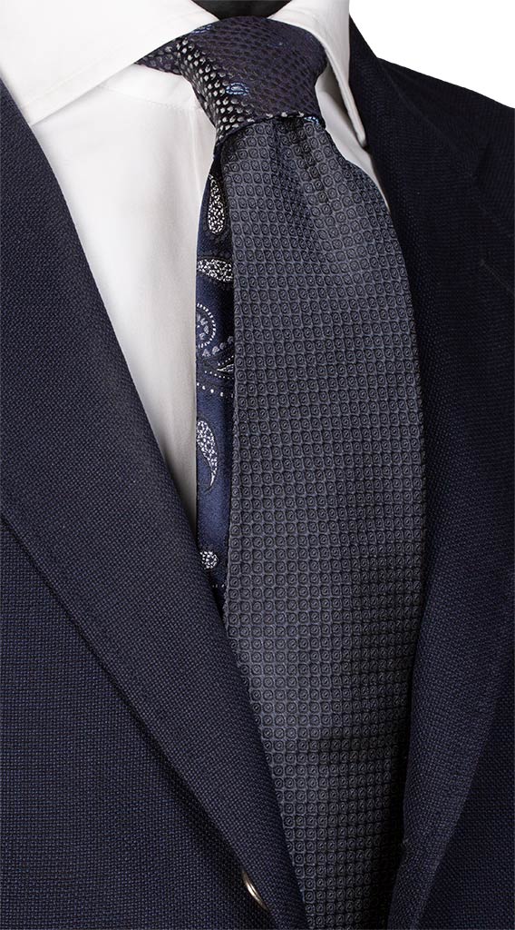 Cravatta Cerimonia Grigia Nodo in Contrasto Blu Nero Paisley Made in Italy Graffeo Cravatte