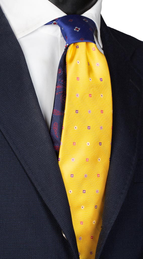 Cravatta Gialla a Fiori Multicolor Nodo in Contrasto Bluette Made in Italy graffeo Cravatte
