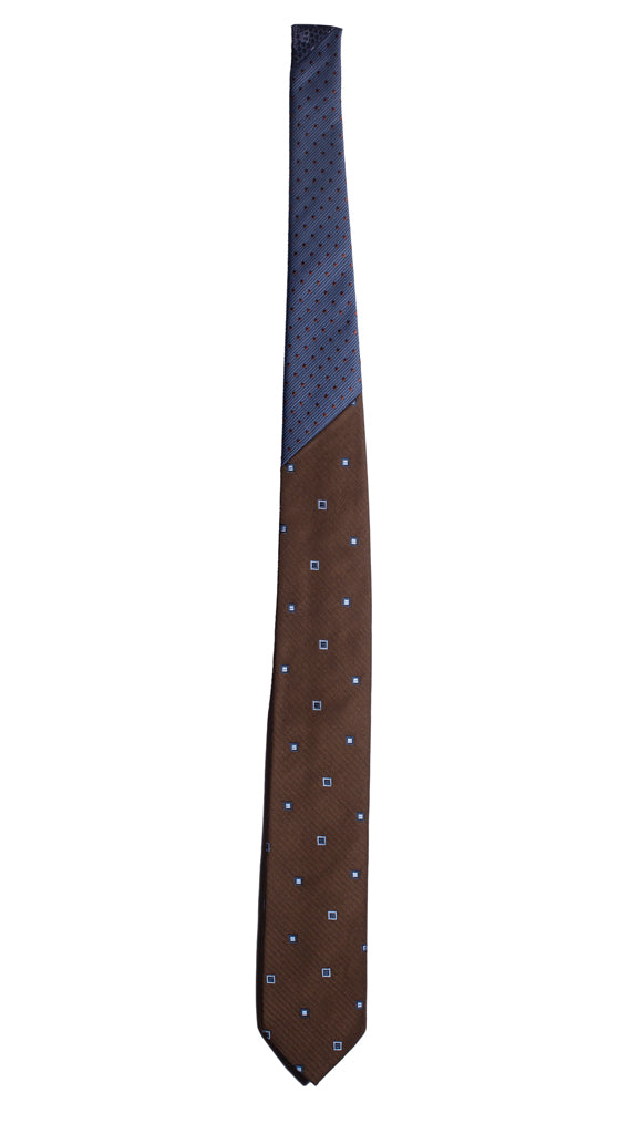 Cravatta Marrone Fantasia Blu Celeste Nodo in Contrasto Blu Celeste a Pois Marroni Made in Italy Graffeo Cravatte Intera