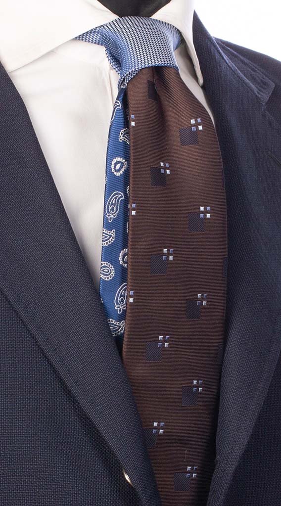 Cravatta Marrone Fantasia Blu Celeste Nodo in Contrasto Celeste Made in Italy Graffeo Cravatte