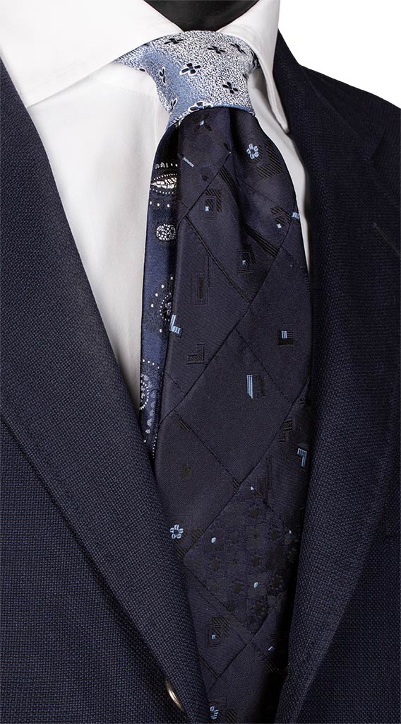 Cravatta Mosaico Blu Patchwork di Seta Celeste Made in Italy Graffeo Cravatte