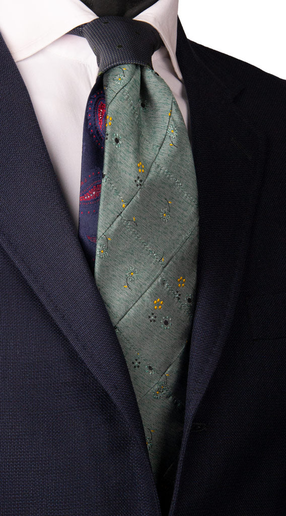 Cravatta Mosaico Patchwork di Seta Verde Salvia Fantasia Giallo Oro Blu Made in Italy Graffeo Cravatte