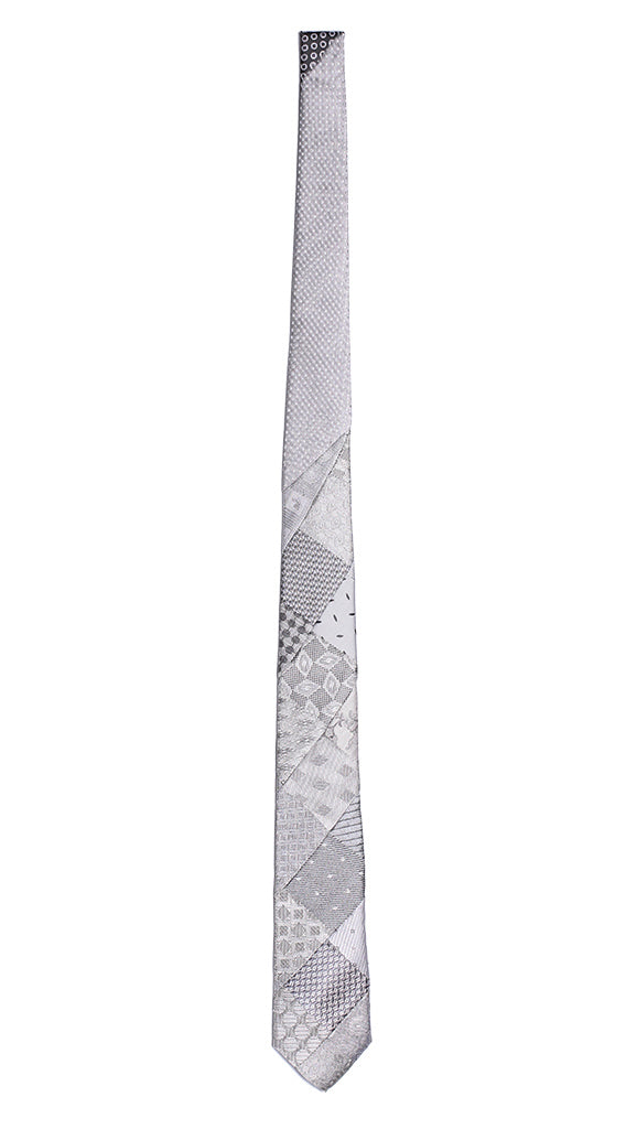 Cravatta Patchwork di Seta Grigio Argento Grigio Scuro Made in Italy Graffeo Cravatte Intera