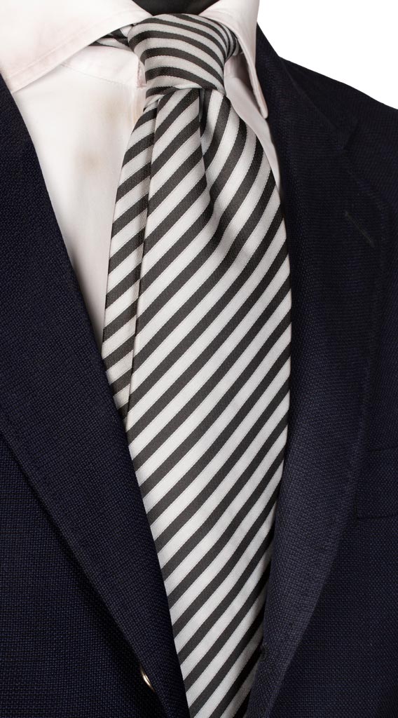 Cravatta Regimental da Cerimonia di Seta Grigia Nera Made in Italy Graffeo Cravatte