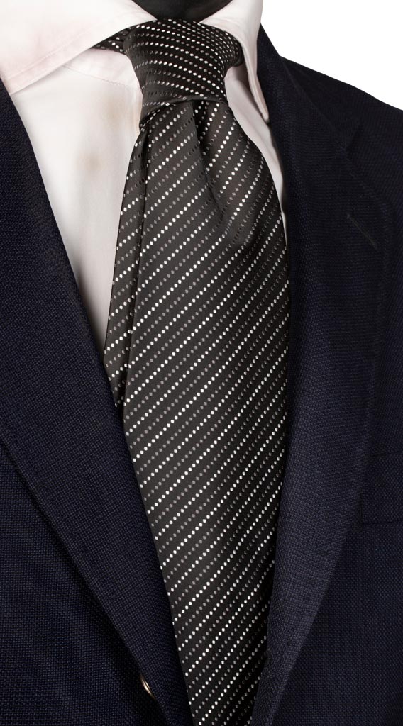 Cravatta Regimental da Cerimonia di Seta Righe Nera Bianca Grigio scuro Made in Italy Graffeo Cravatte