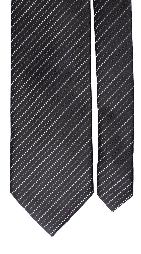 Cravatta Regimental da Cerimonia di Seta Righe Nera Bianca Grigio scuro Made in Italy Graffeo Cravatte Pala