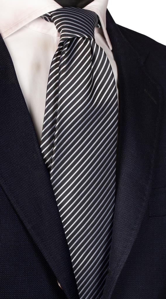 Cravatta Regimental da Cerimonia di Seta Righe Nere Grigio Argento Made in Italy graffeo Cravatte