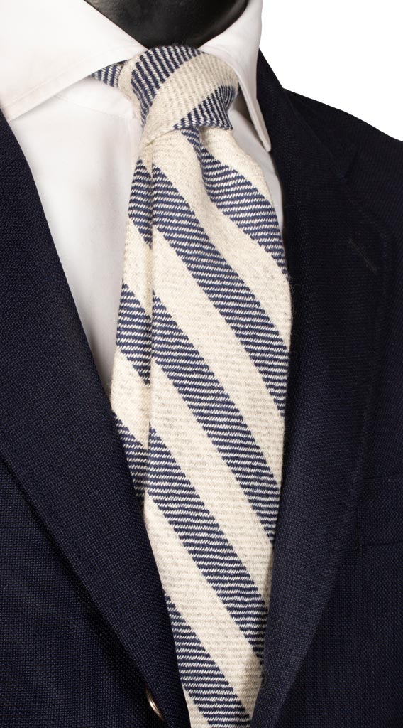 Cravatta Regimental di Cashmere Righe Grigio chiaro Blu Made in Italy Graffeo Cravatte
