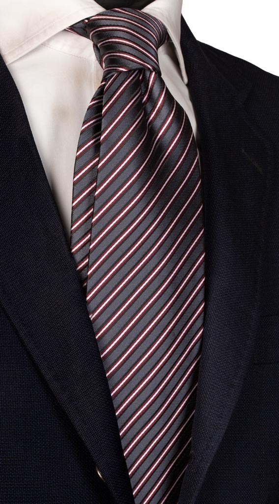 Cravatta Regimental di Seta Grigio Antracite Righe Granata Bianchi Made in Italy Graffeo Cravatte