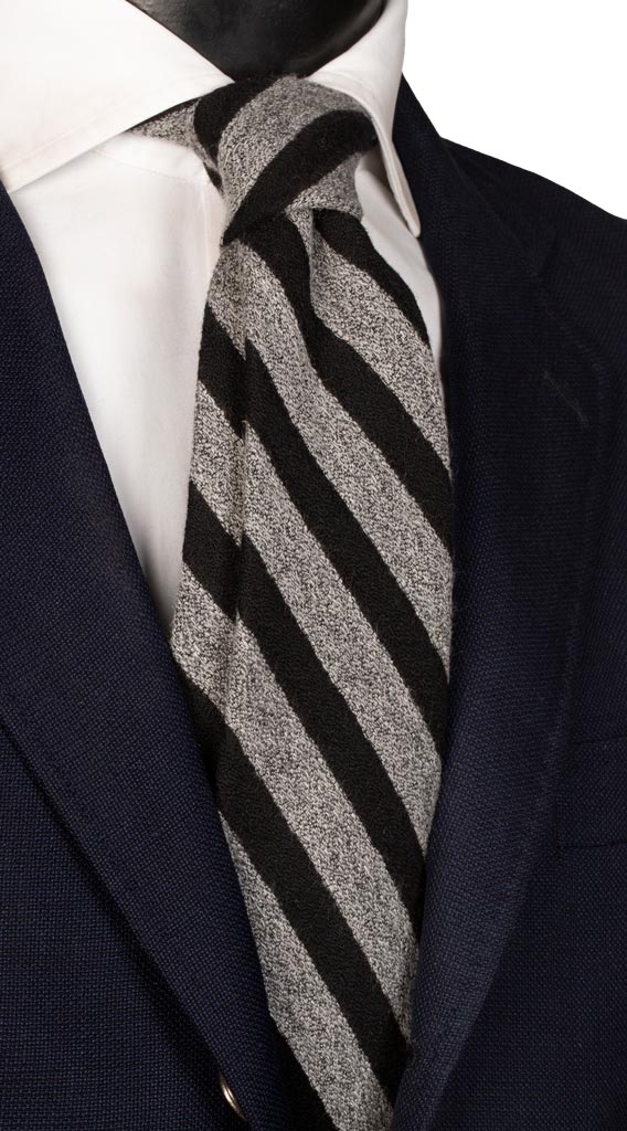Cravatta Regimental in Seta Cashmere Righe Grigie Nere Made in Italy Graffeo Cravatte