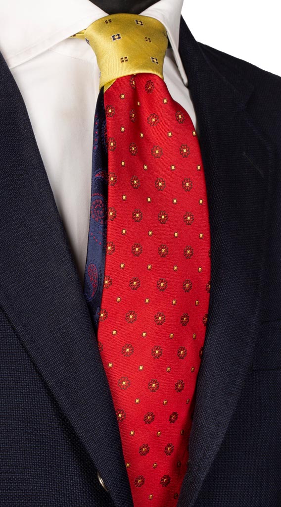 Cravatta Rossa a Fiori Gialli Nodo in Contrasto Giallo Fantasia Made in Italy Graffeo Cravatte