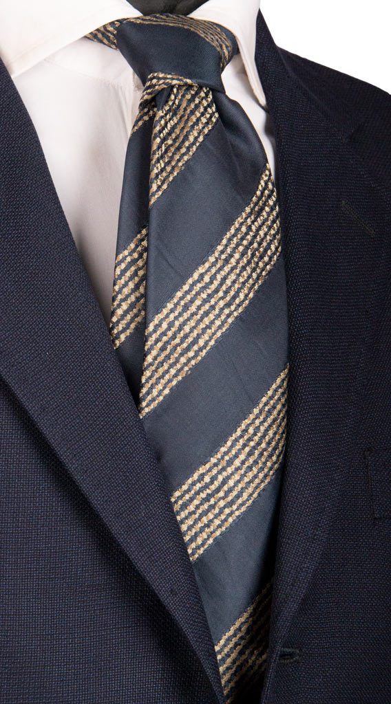 Cravatta Sette Pieghe Regimental di Seta Blu Righe Beige Made in Italy Graffeo Cravatte