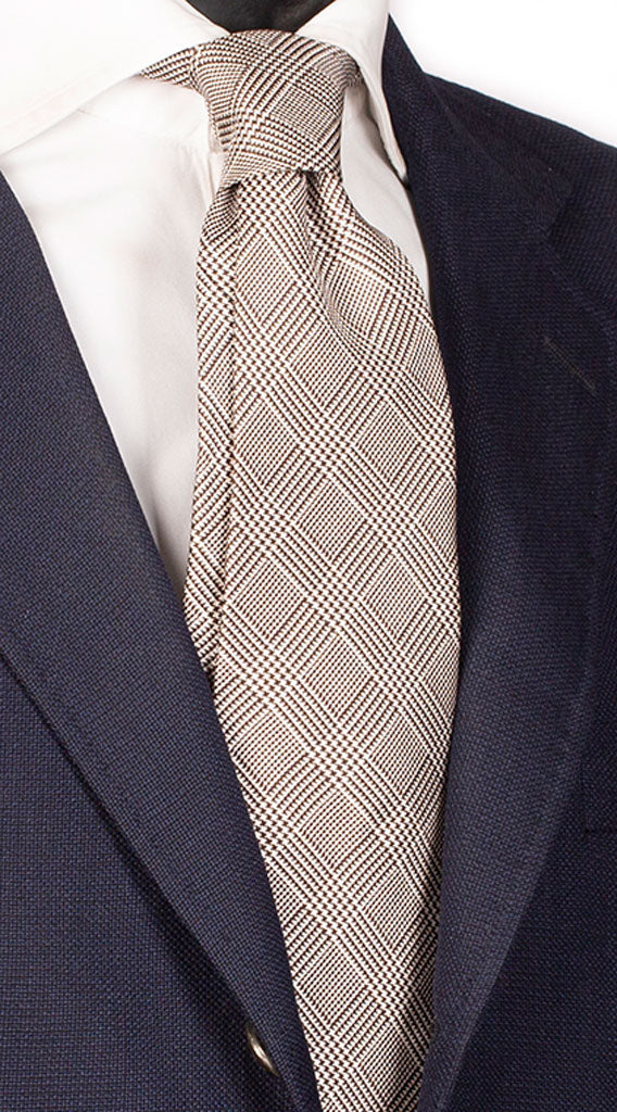 Cravatta Sette Pieghe Stampa di Seta Principe di Galles Marrone Bianco Made in Italy Graffeo Cravatte