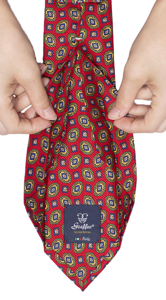 Cravatta Sette Pieghe Stampa di Seta Fantasia Rossa Verde Gialla Bluette Made in Italy Graffeo Cravatte Pala
