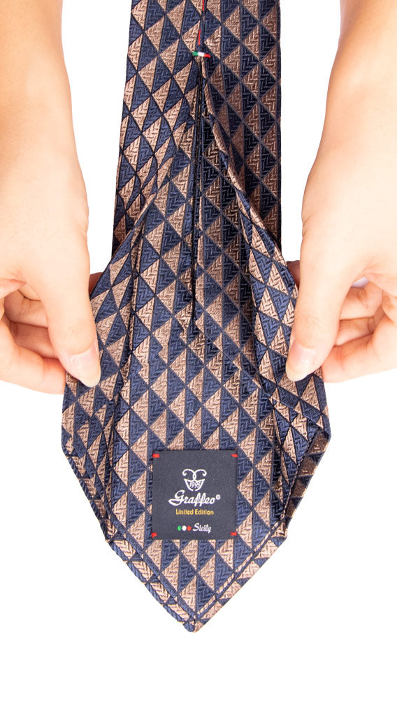 Cravatta Sette Pieghe di Seta Fantasia Tortora Blu Made in Italy Graffeo Cravatte Pala