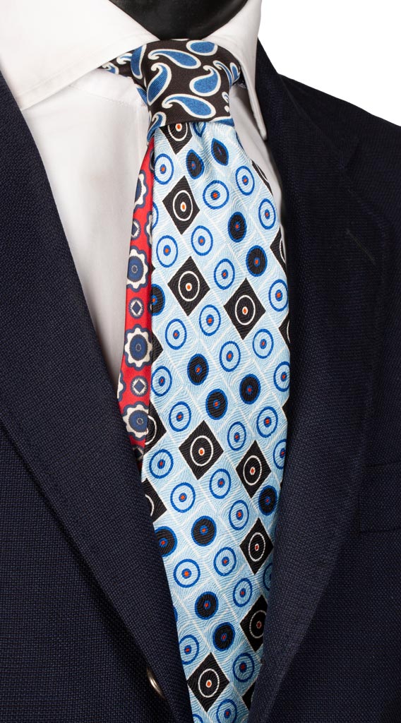 Cravatta Stampa Azzurra Fantasia Multicolor Nodo in Contrasto Nero Paisley Celeste Made in Italy Graffeo Cravatte