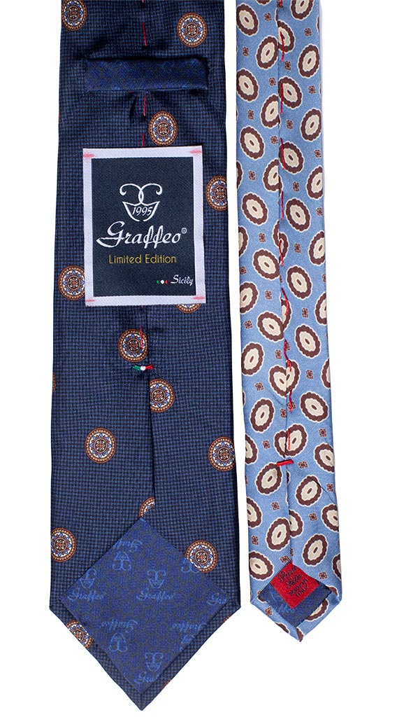 Cravatta Stampa Blu con Medaglioni Nodo in Contrasto Principe di Galles Made in Italy graffeo Cravatte Pala