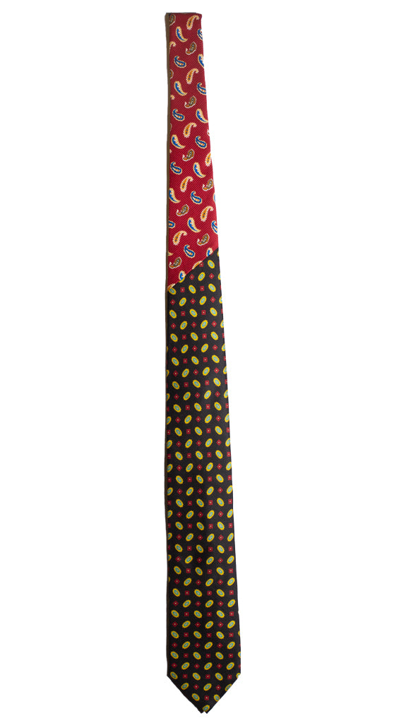 Cravatta Stampa Nera Fantasia Rossa Gialla Nodo in Contrasto Rosso Paisley Made in Italy graffeo Cravatte Intera