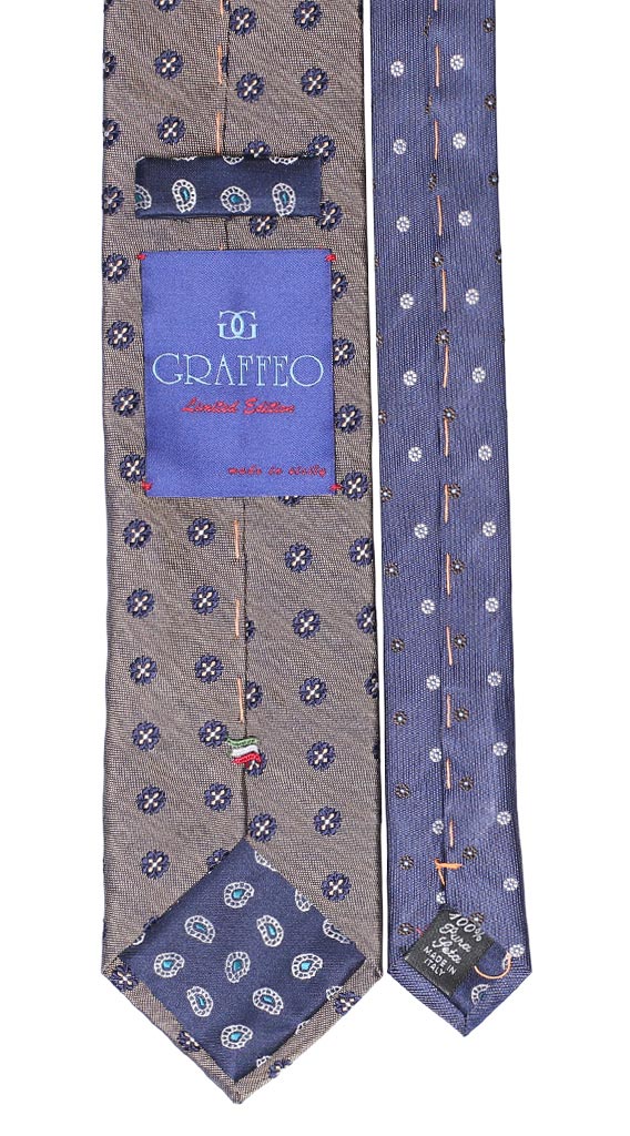 Cravatta Tortora Fantasia Blu Bianca Nodo in Contrasto Blu Paisley Bianco Made in Italy Graffeo Cravatte Pala