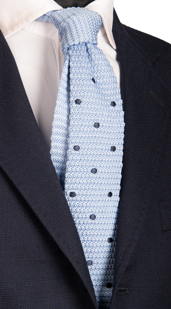 Cravatta Tricot in Maglia di Seta Celeste a Pois Blu Made in Italy Graffeo Cravatte